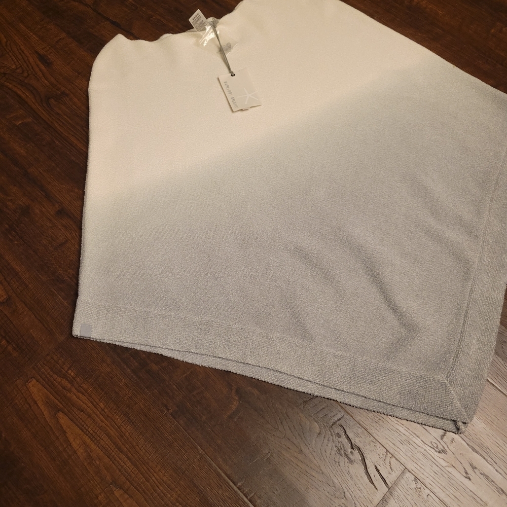 BAREFOOT DREAMS PONCHO OMBRE COLOR NEW WITH TAGS One Size - Picture 3 of 7